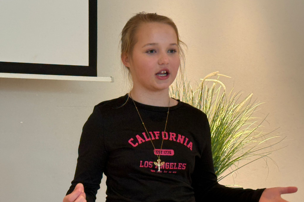 Elise Philine presentator